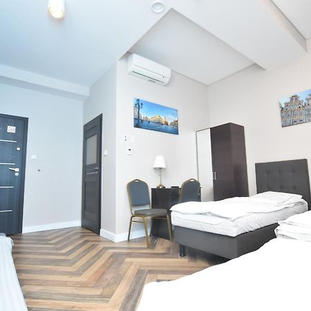 Dukes Apartments - Wita Stwosza ヴロツワフ エクステリア 写真