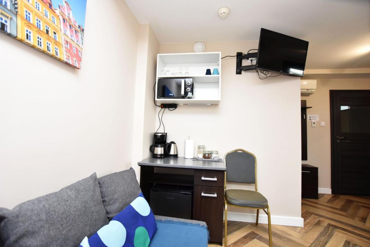 Dukes Apartments - Wita Stwosza ヴロツワフ エクステリア 写真