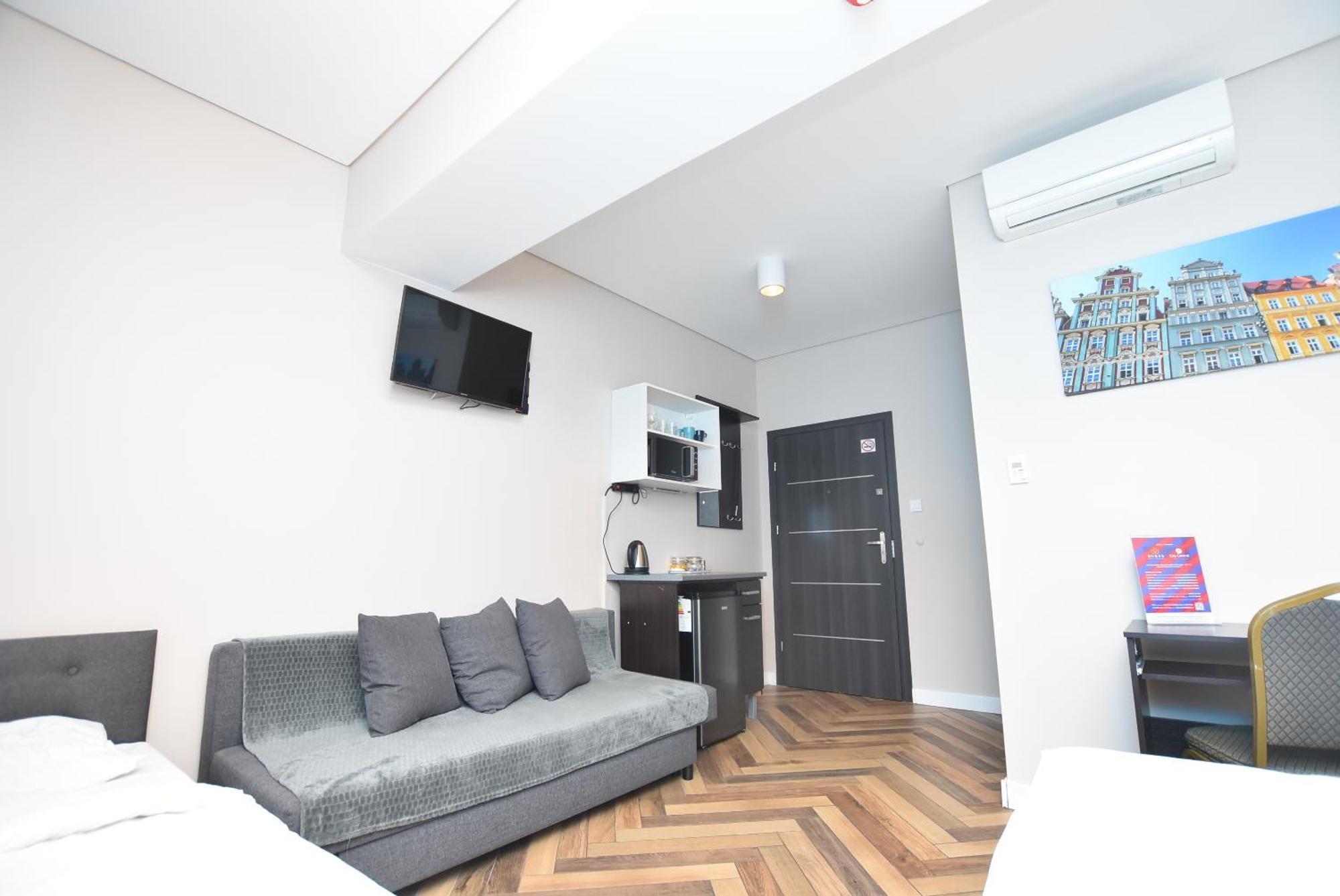 Dukes Apartments - Wita Stwosza ヴロツワフ エクステリア 写真
