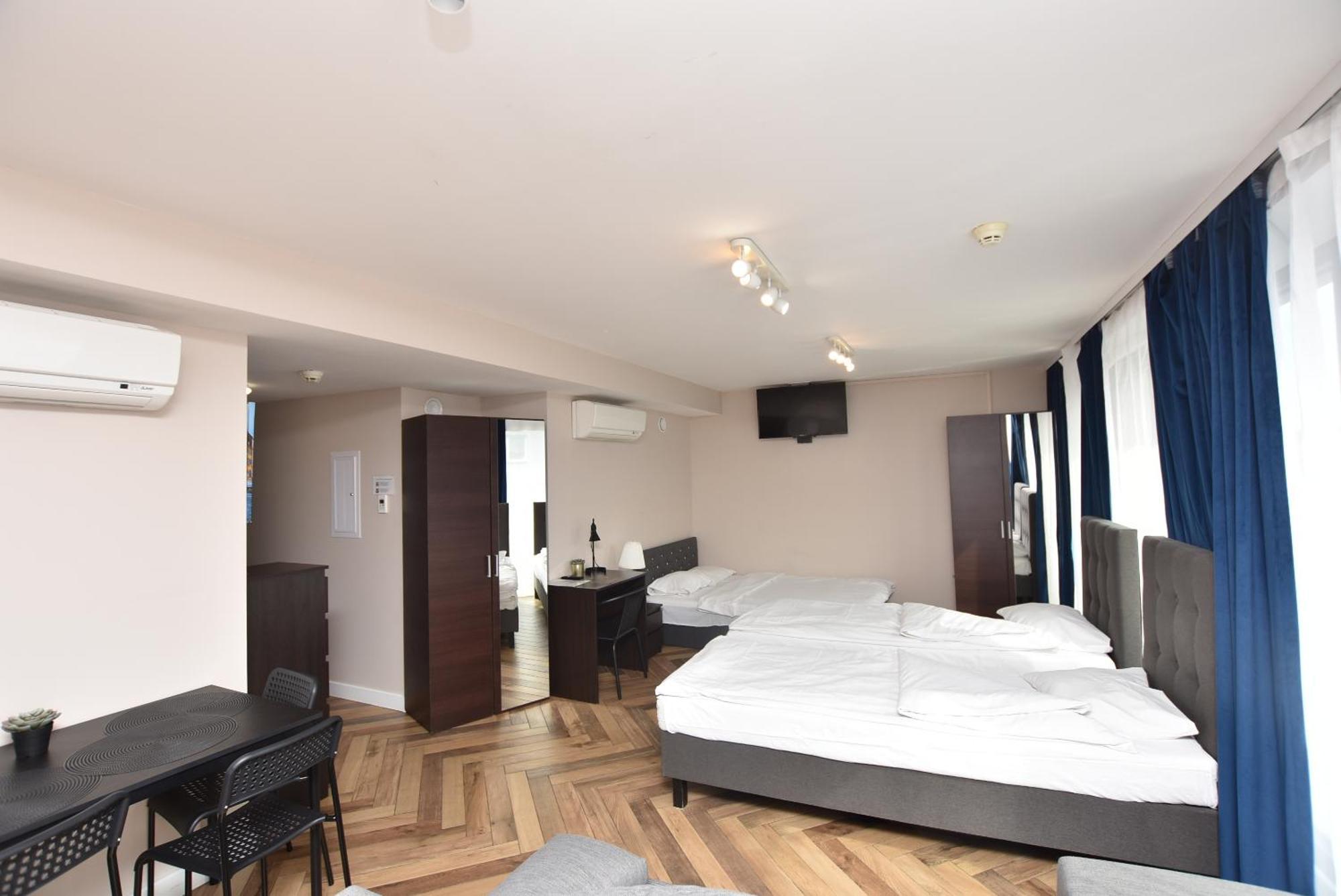 Dukes Apartments - Wita Stwosza ヴロツワフ エクステリア 写真
